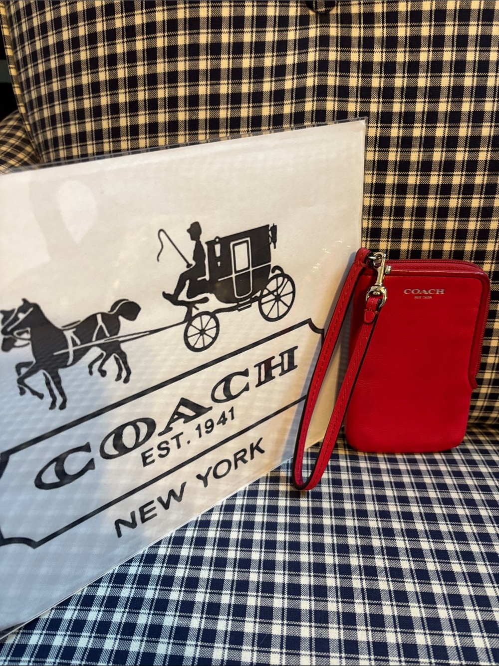 Coach North South universal Red Leather Wristlet with Removable Strap
